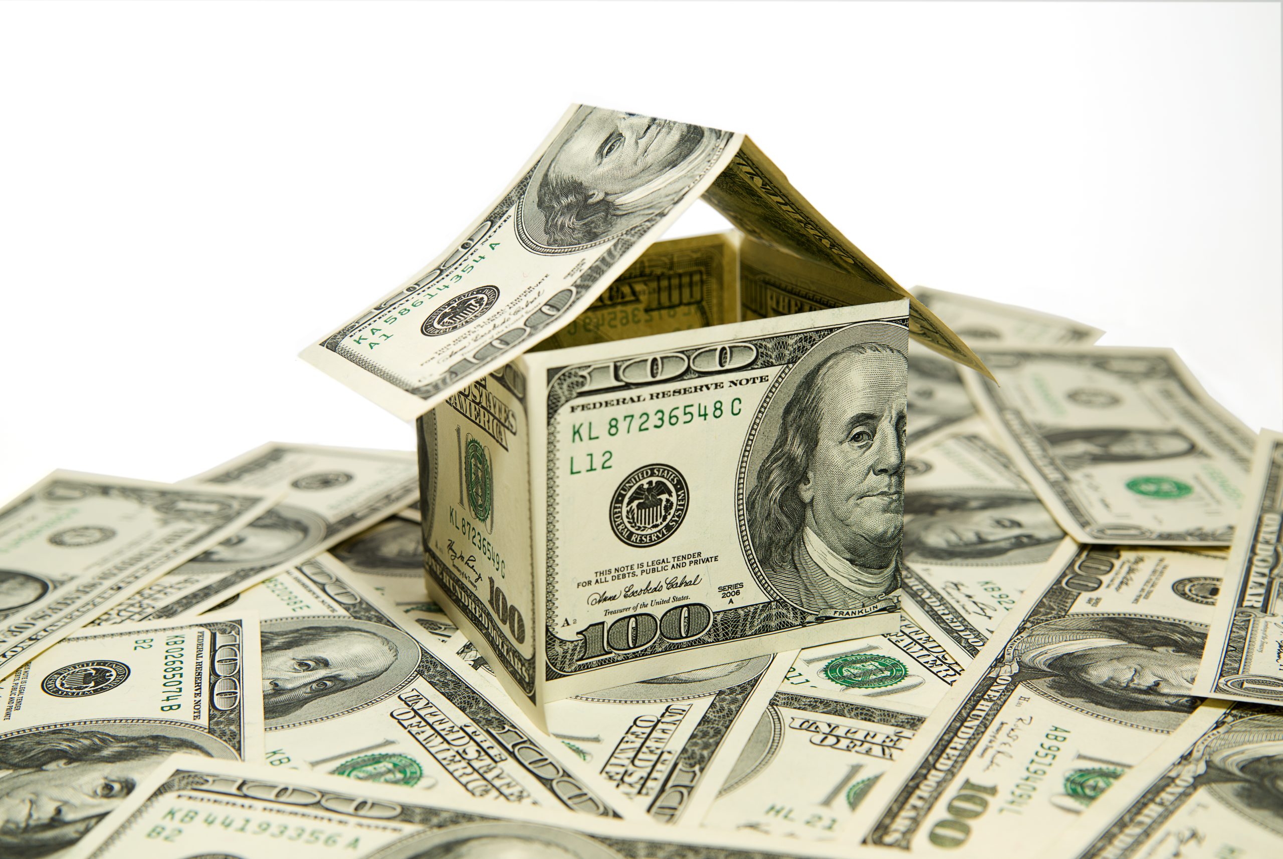 Us,dollar,banknotes,on,display,in,the,shape,of,a