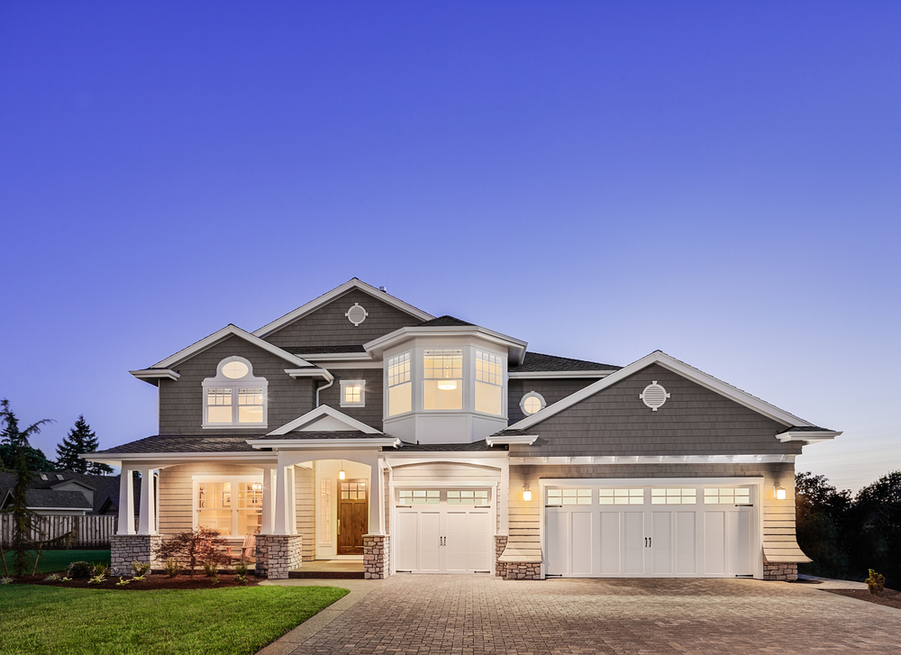 Beautiful,exterior,of,new,home,at,twilight